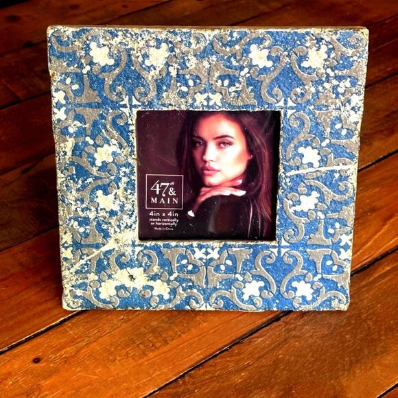 Distressed Painted Cement Handcrafted look Photo Frame Picture Holder 4x4 photo - Picture 1 of 7